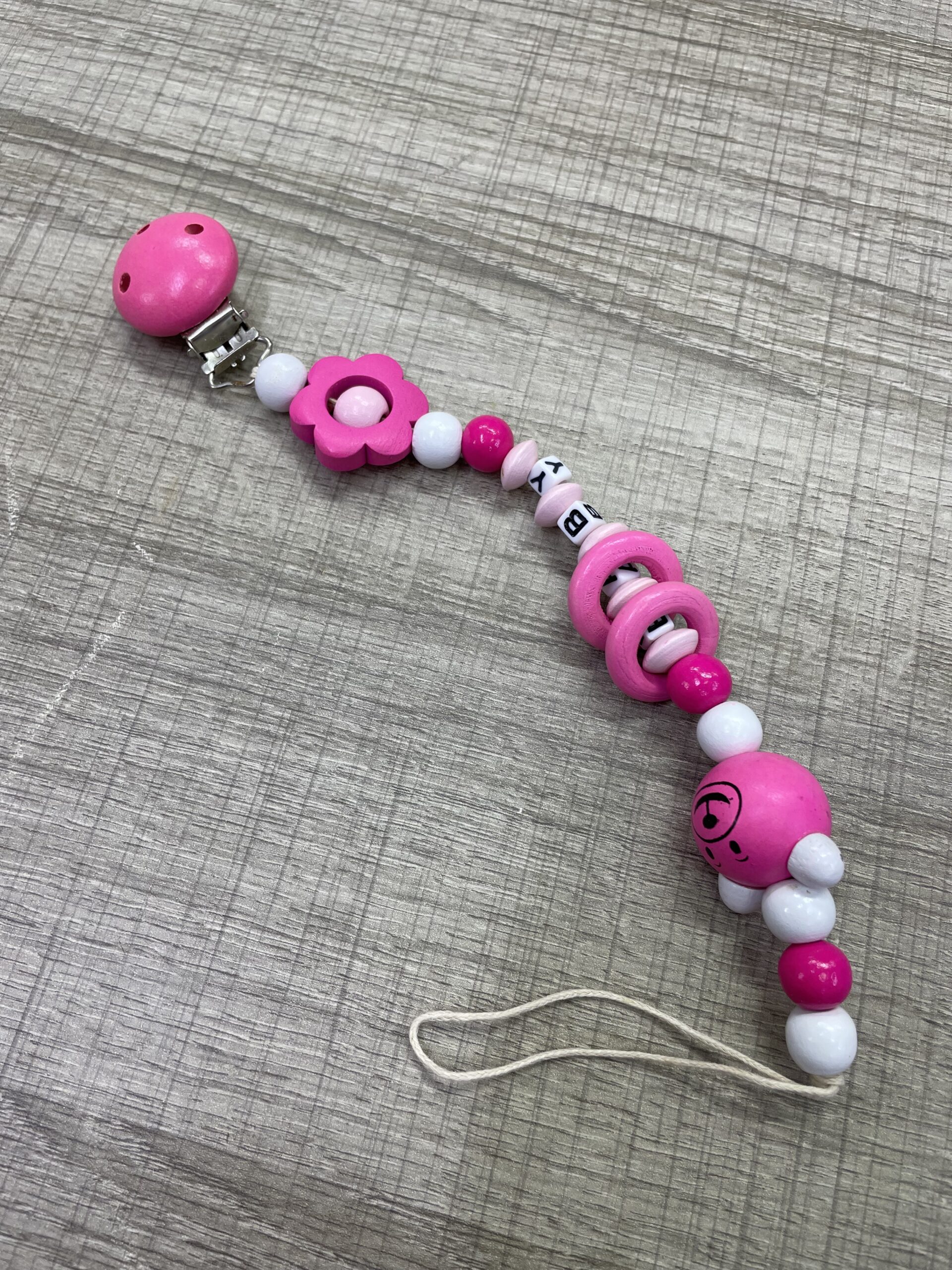 Attache tétine en bois - BABY – Image 3