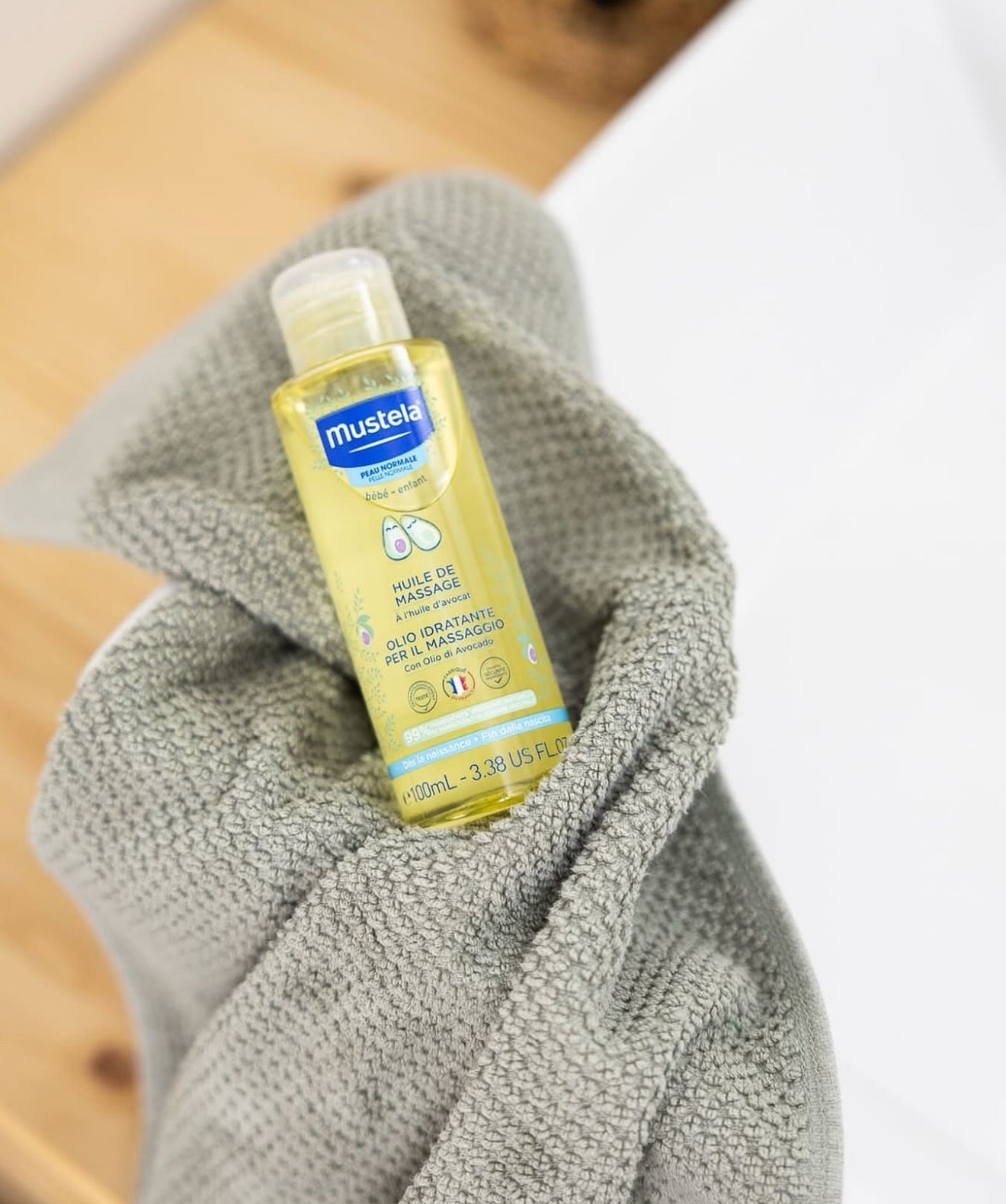 img_1049 MUSTELA HUILE DE MASSAGE BEBE 100 ML – Image 1