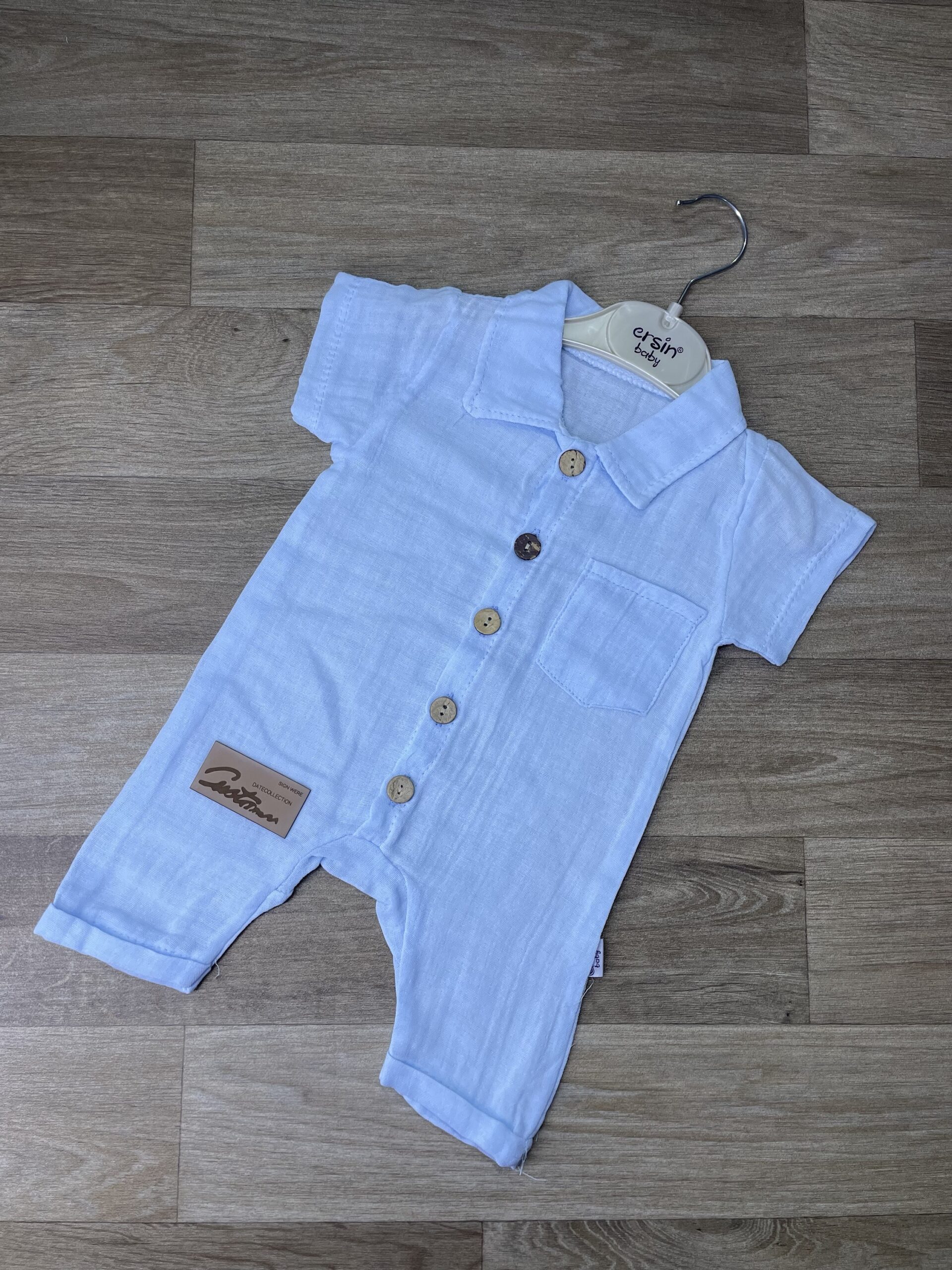 Salopette bébé chic : Un look décontracté et élégant pour les garçons – Image 2