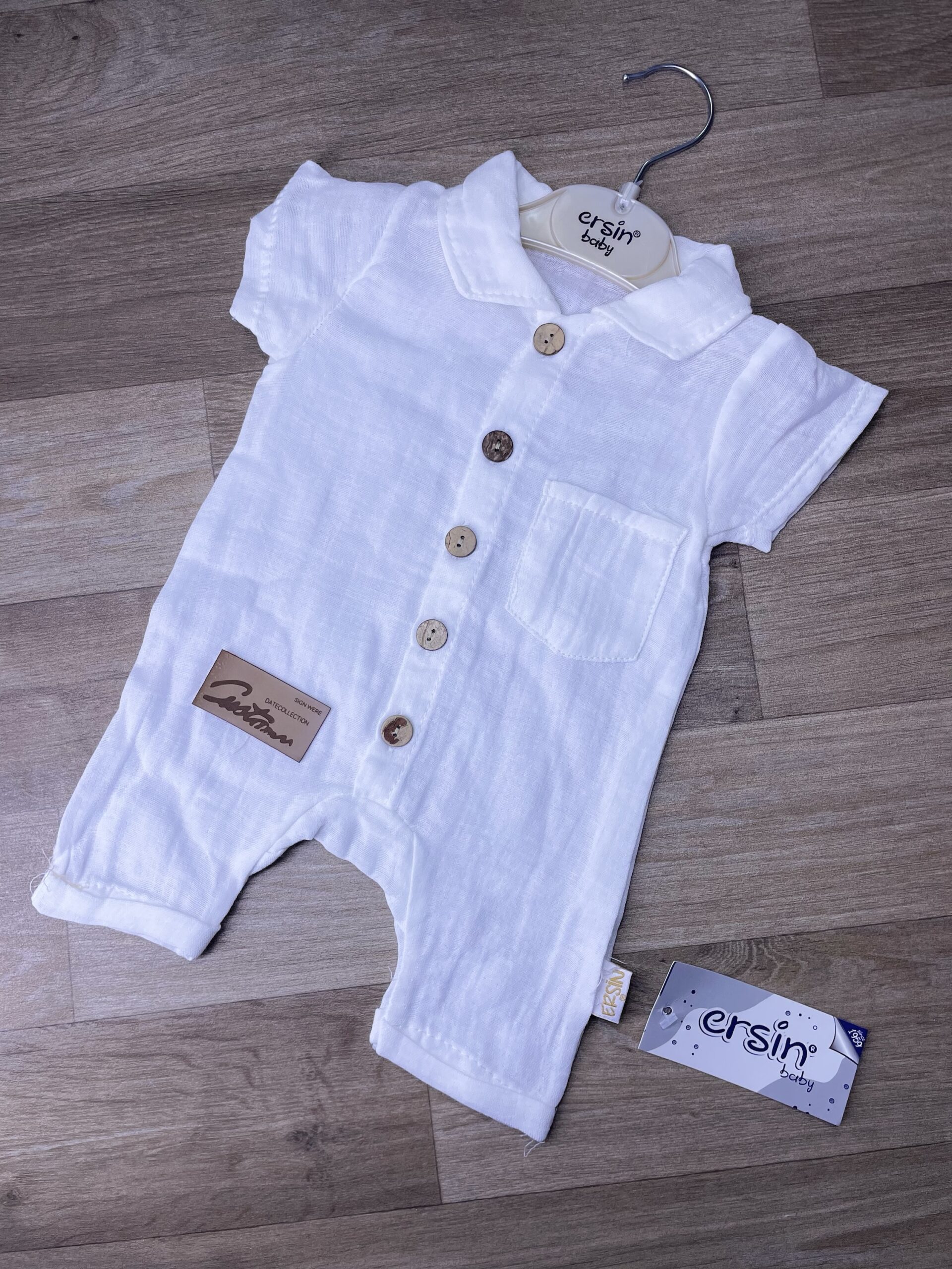 Salopette bébé chic : Un look décontracté et élégant pour les garçons – Image 3