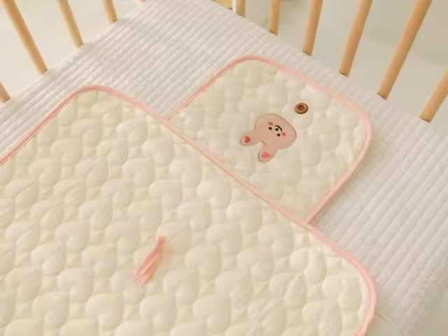 TAPIS CHANGE TROUSSE đ» motif ours â Image 3