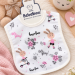 Bebelinna bavoir bébé - un côté plastifié et un côté coton